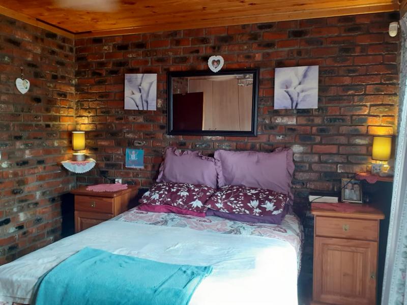 2 Bedroom Property for Sale in Albertinia Western Cape